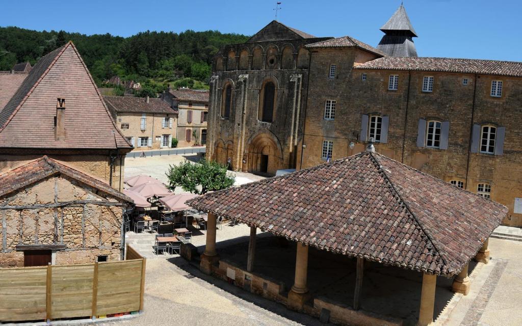 Les Songes De L'Abbaye Bed and Breakfast Cadouin Rum bild